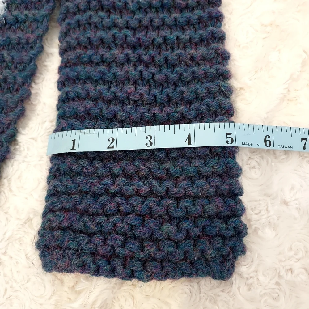 Warm Cozy Chunky Hand Knit Blue & White Marbled Colorblock scarf 78